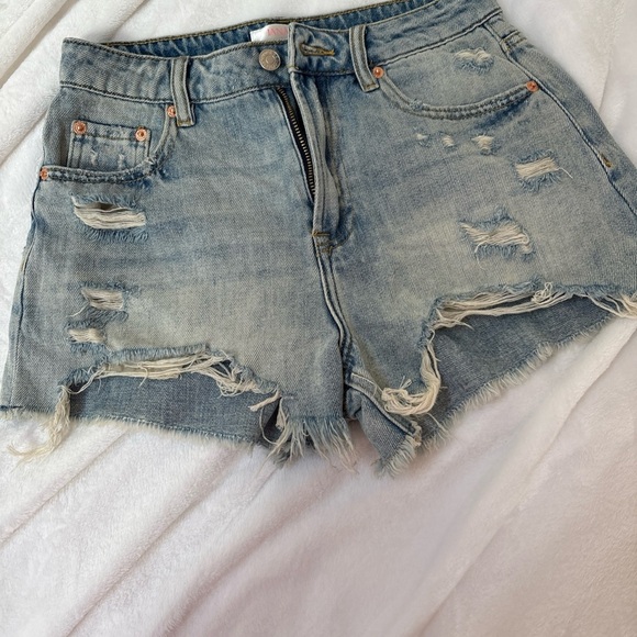 Distressed Blue Jean Shorts with Raw Hem - Picture 2 of 4